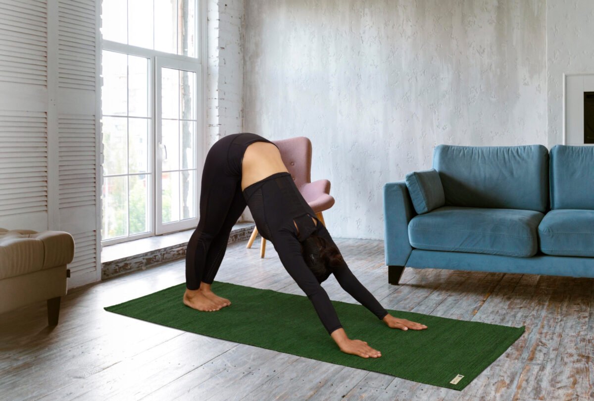 Travel Lite 3mm Cotton Yoga Mat - Cadmium Green | Yoga Model Pose